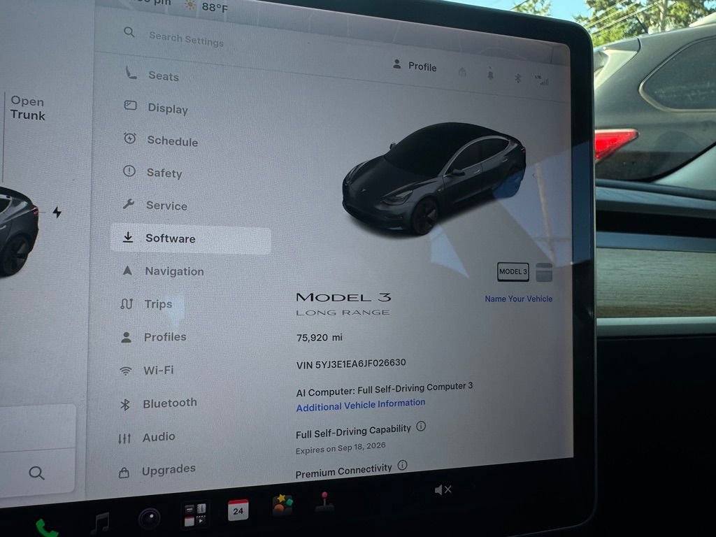 Used 2018 Tesla Model 3 Long Range RWD image 22