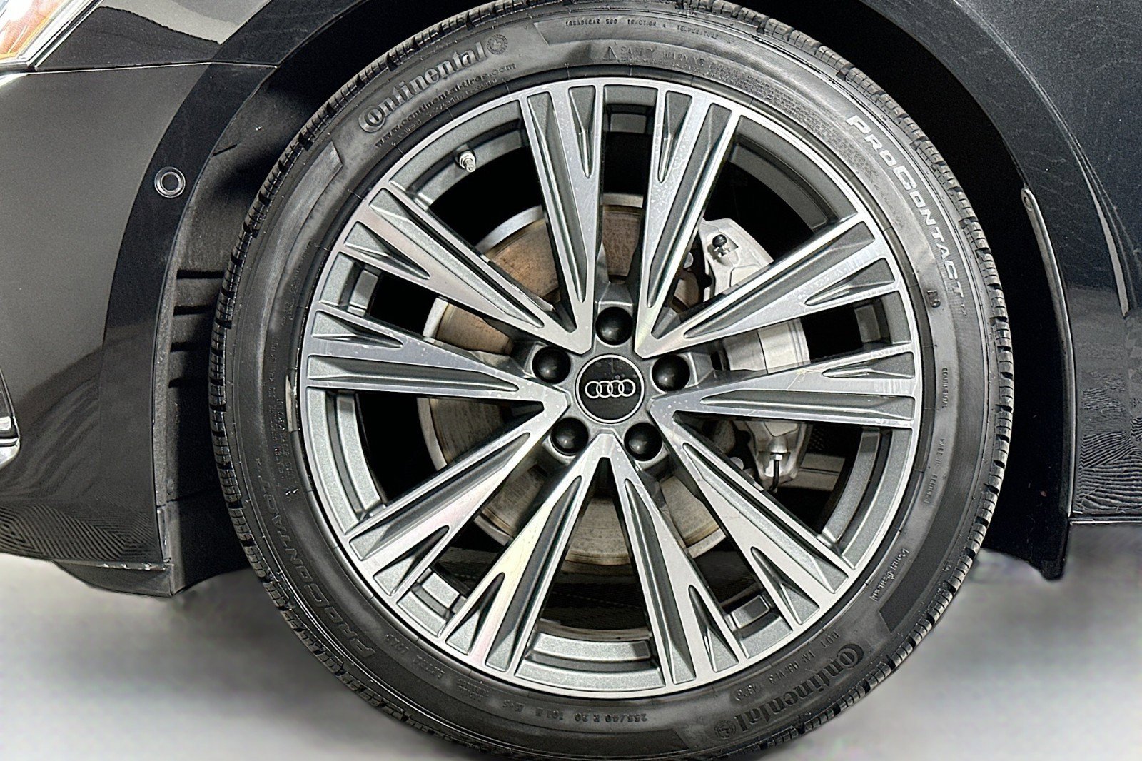 Used 2023 Audi A6 Premium Plus w/ Premium Plus Package image 11