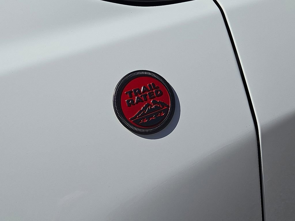 Used 2025 Jeep Compass Trailhawk AWD/4WD image 11