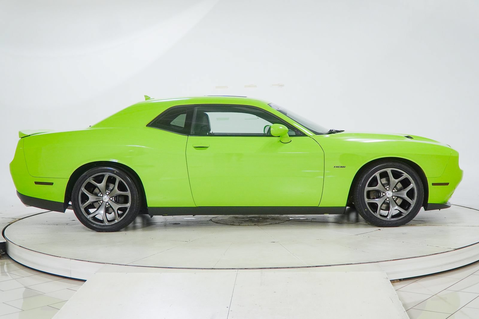 Used 2015 Dodge Challenger R/T Plus RWD image 12