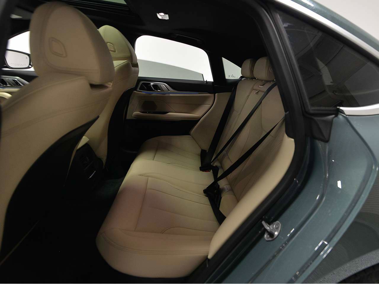 New 2026 BMW i4 eDrive40 RWD image 11
