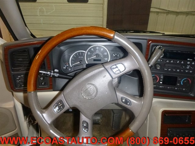Used 2003 Cadillac Escalade ESV AWD image 10