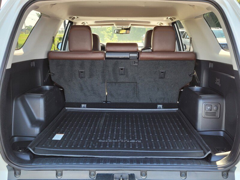Used 2021 Toyota 4Runner Limited image 10