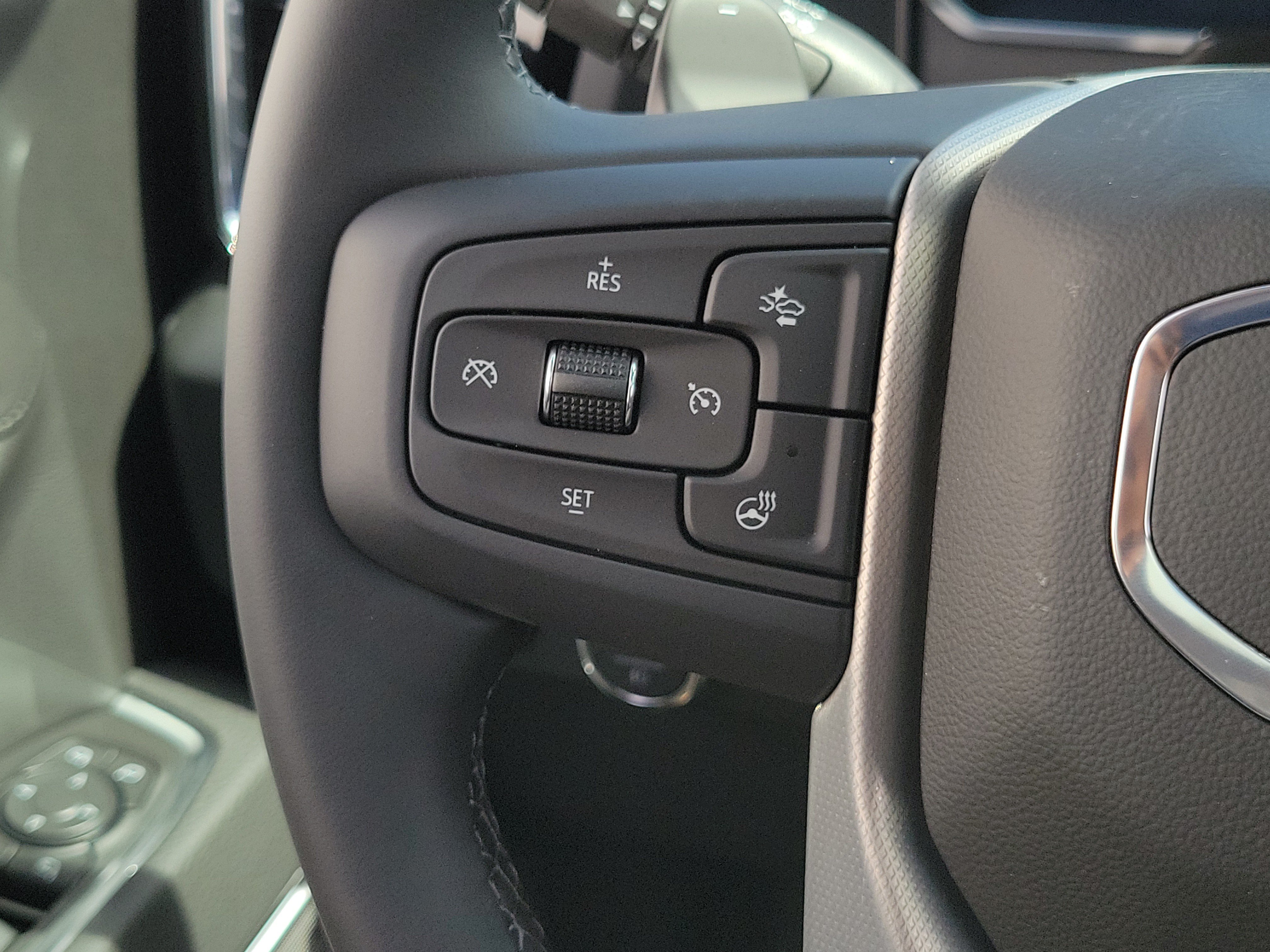 New 2026 GMC Sierra 1500 Denali w/ Technology Package AWD/4WD image 25
