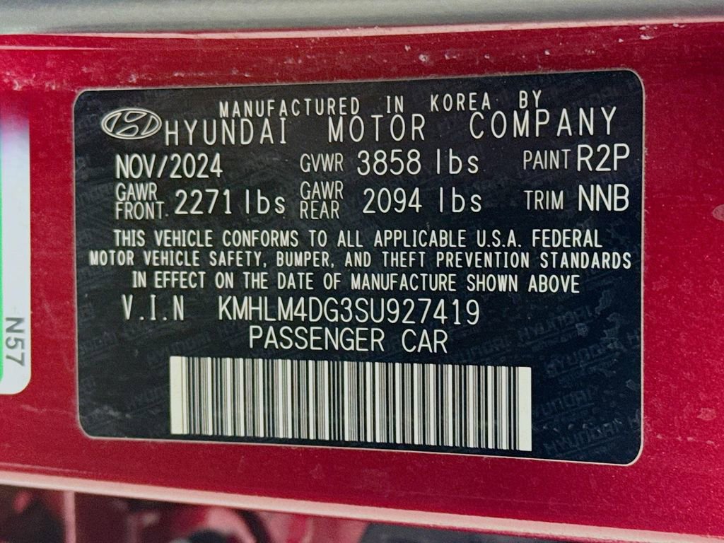 Certified 2025 Hyundai Elantra Sport FWD image 32