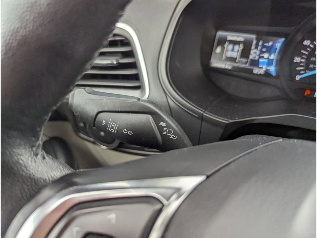 Used 2022 Ford Edge Titanium image 18