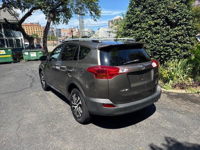 Used 2013 Toyota RAV4 LE AWD/4WD image 4