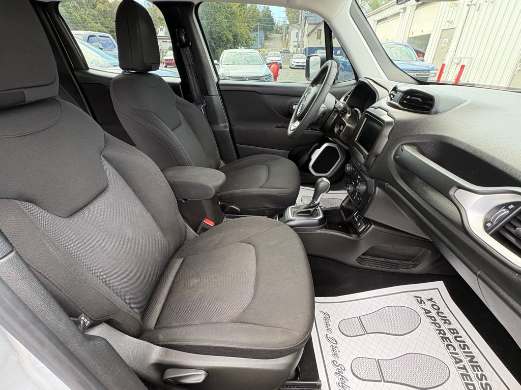 Used 2021 Jeep Renegade Sport FWD image 17