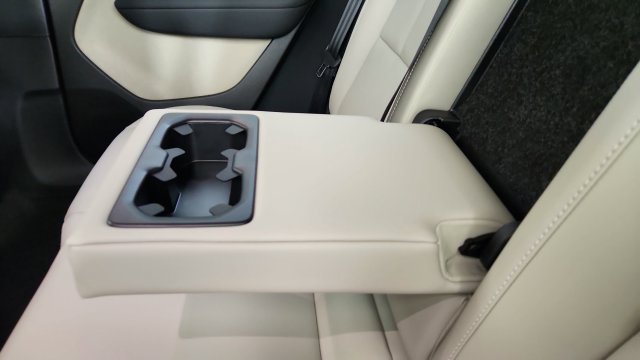 New 2026 Volvo XC40 B5 Plus w/ Protection Package Premier AWD/4WD image 29