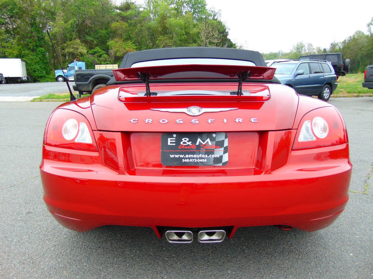 Used 2005 Chrysler Crossfire Limited RWD image 5