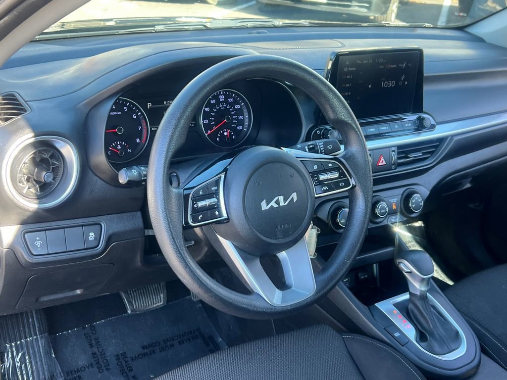 Used 2023 Kia Forte LXS image 17