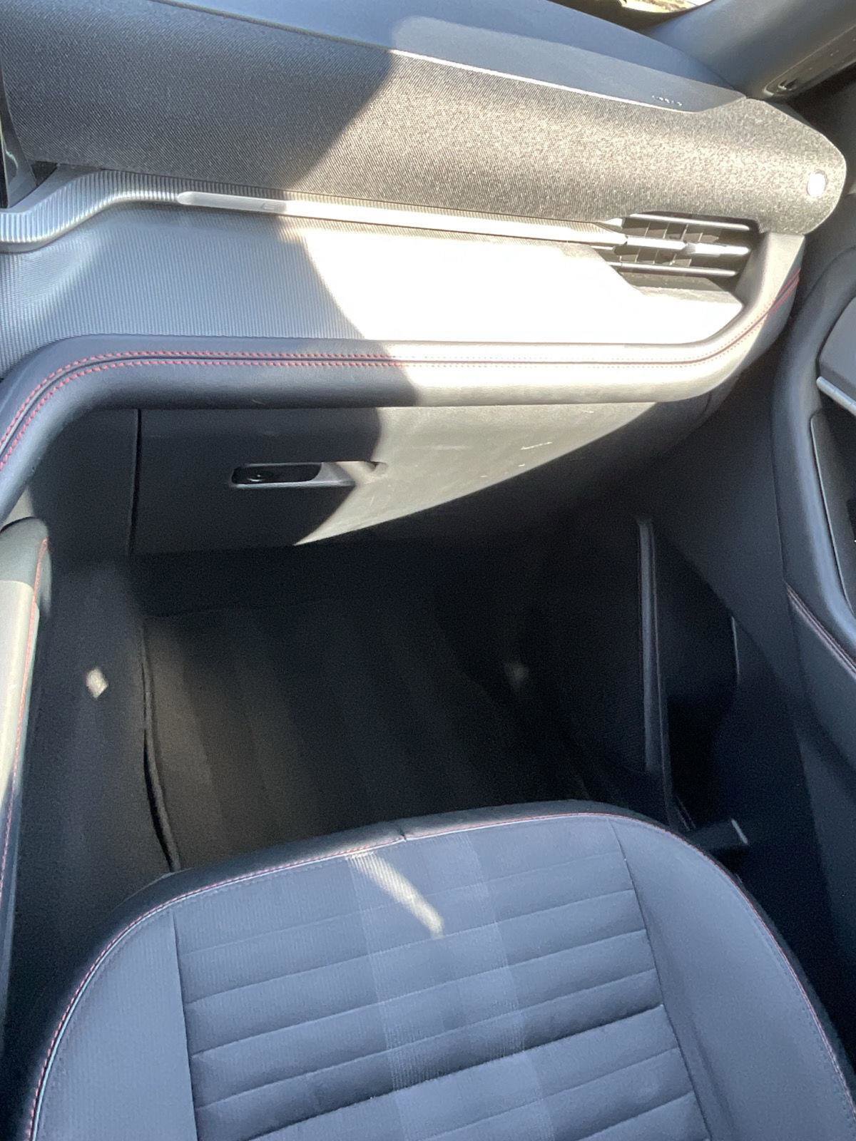 Used 2025 Ford Explorer ST-Line image 22