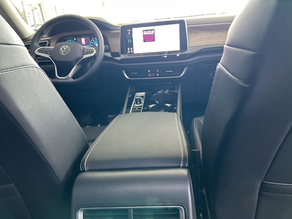 Used 2026 Volkswagen Atlas SE FWD image 28