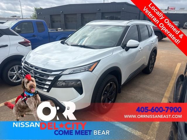 Used 2025 Nissan Rogue SV w/ SV Premium Package FWD image 1