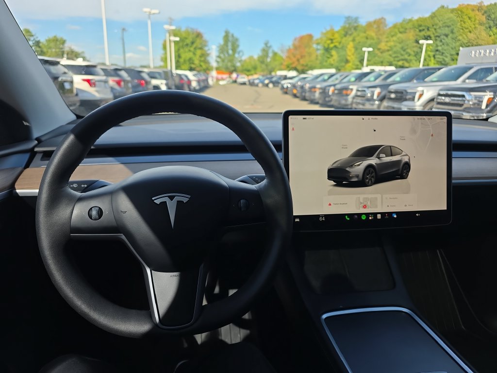 Used 2024 Tesla Model Y Long Range AWD/4WD image 22