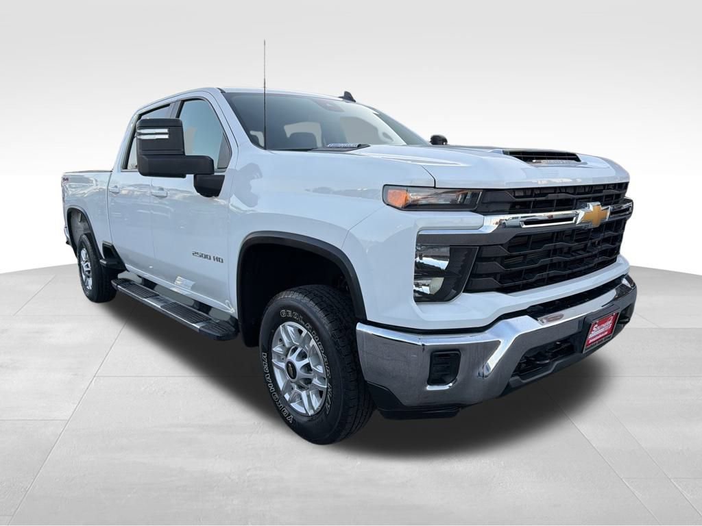 Used 2024 Chevrolet Silverado 2500 LT AWD/4WD image 8