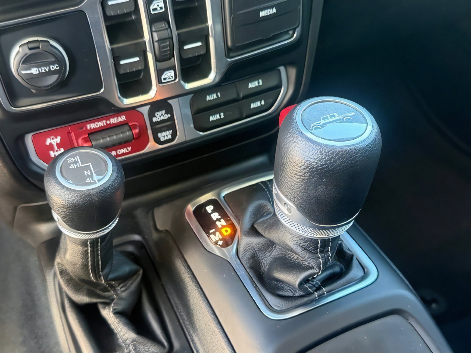 Used 2024 Jeep Gladiator Rubicon w/ Convenience Group image 21