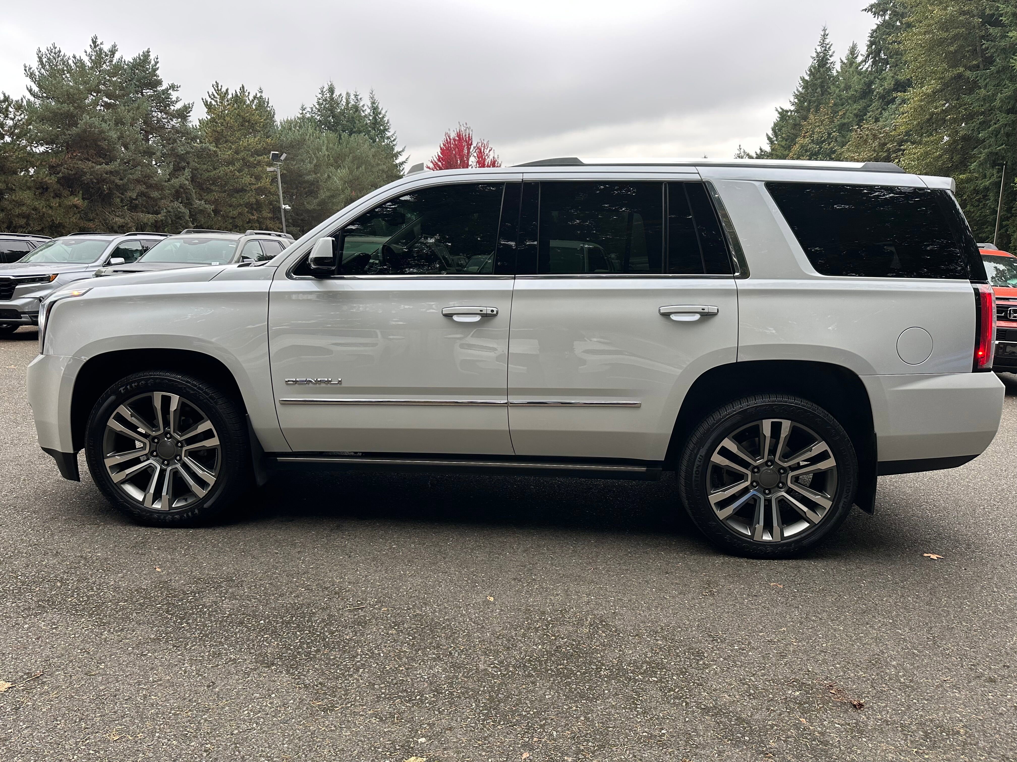 Used 2016 GMC Yukon Denali w/ Open Road Package image 4
