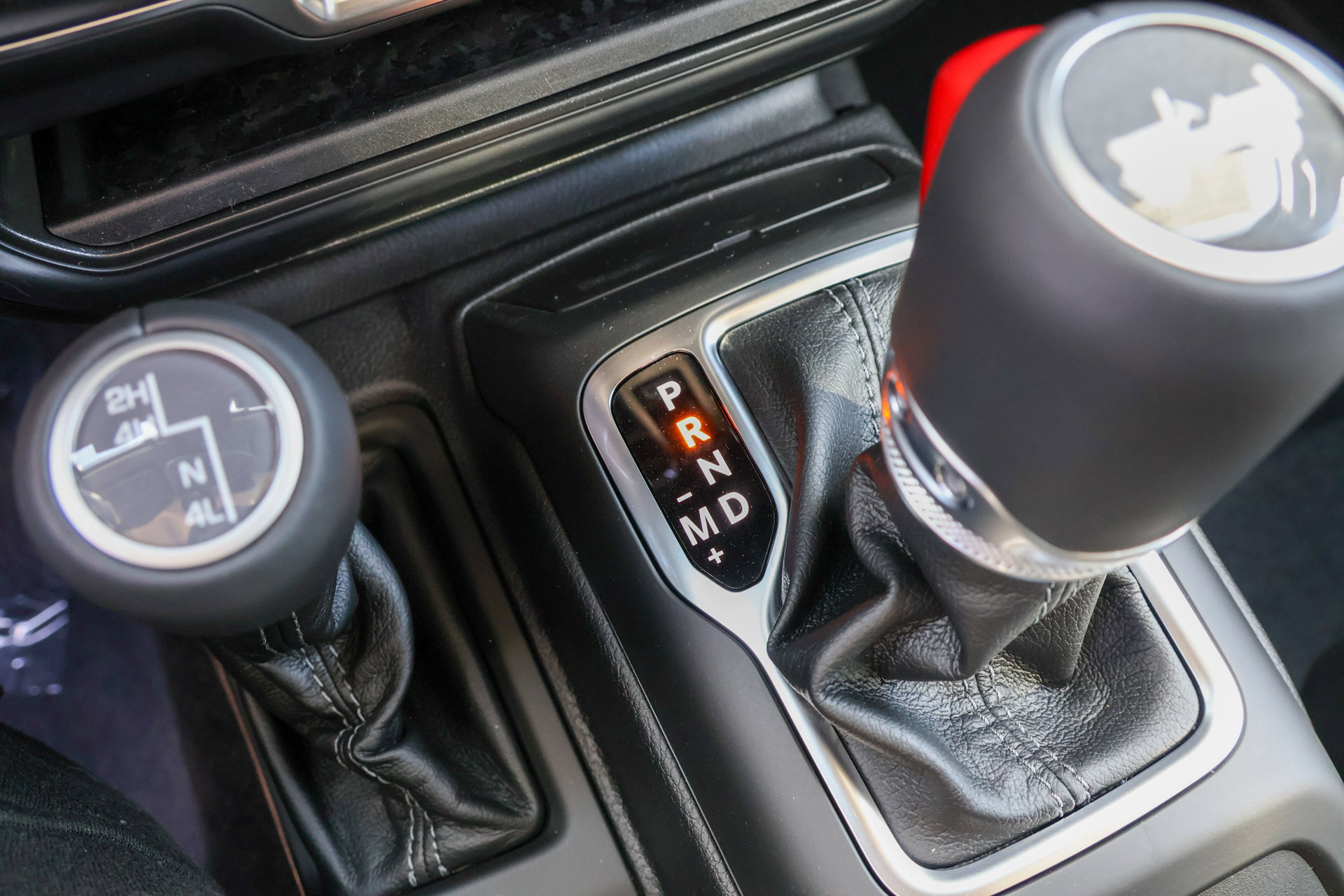 New 2026 Jeep Wrangler Unlimited Sahara AWD/4WD image 27