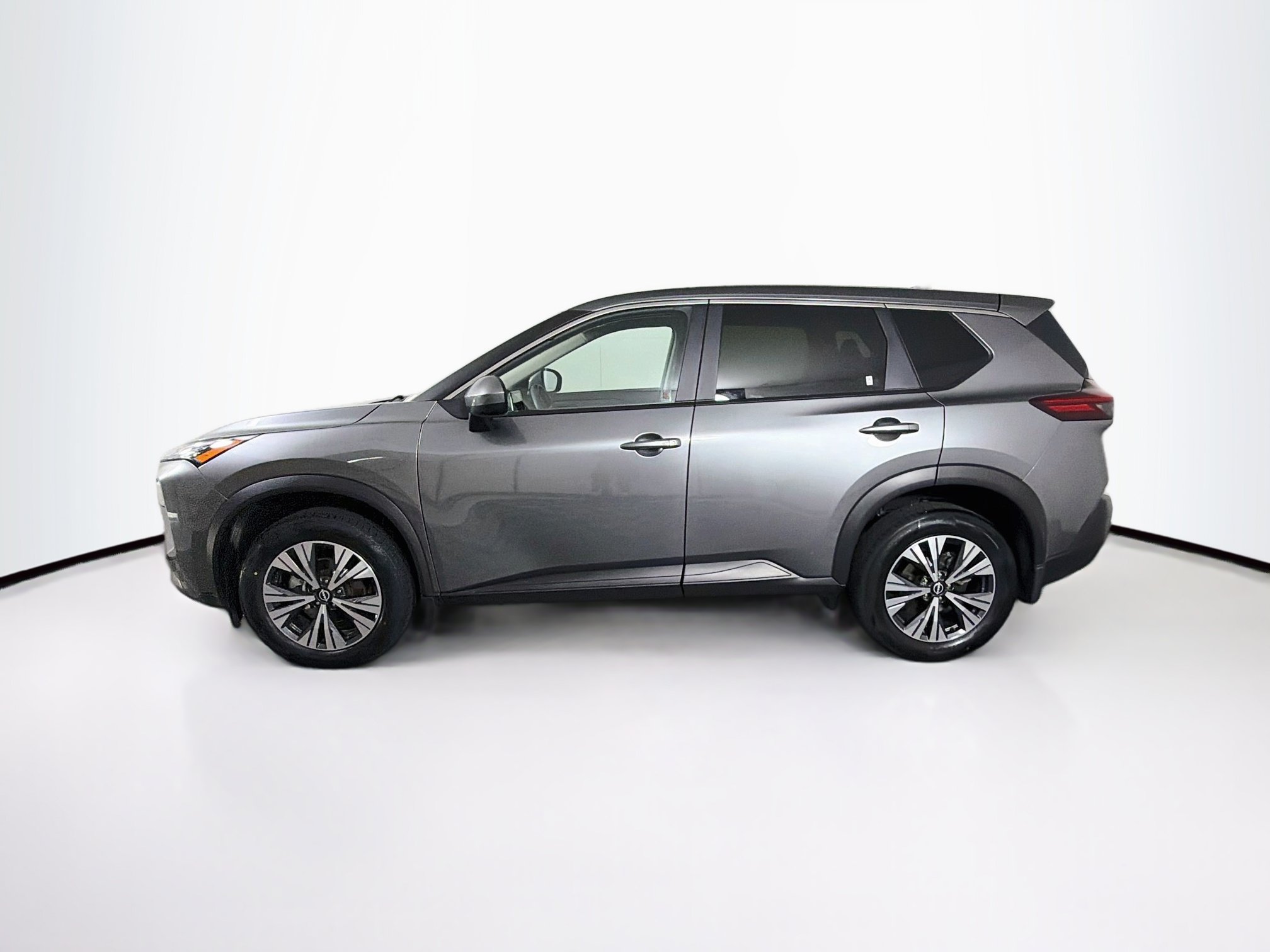 Used 2023 Nissan Rogue SV FWD image 4