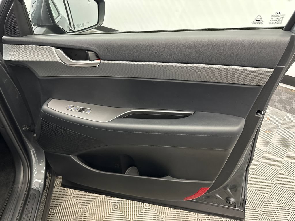 Used 2025 Hyundai Palisade SEL FWD image 15