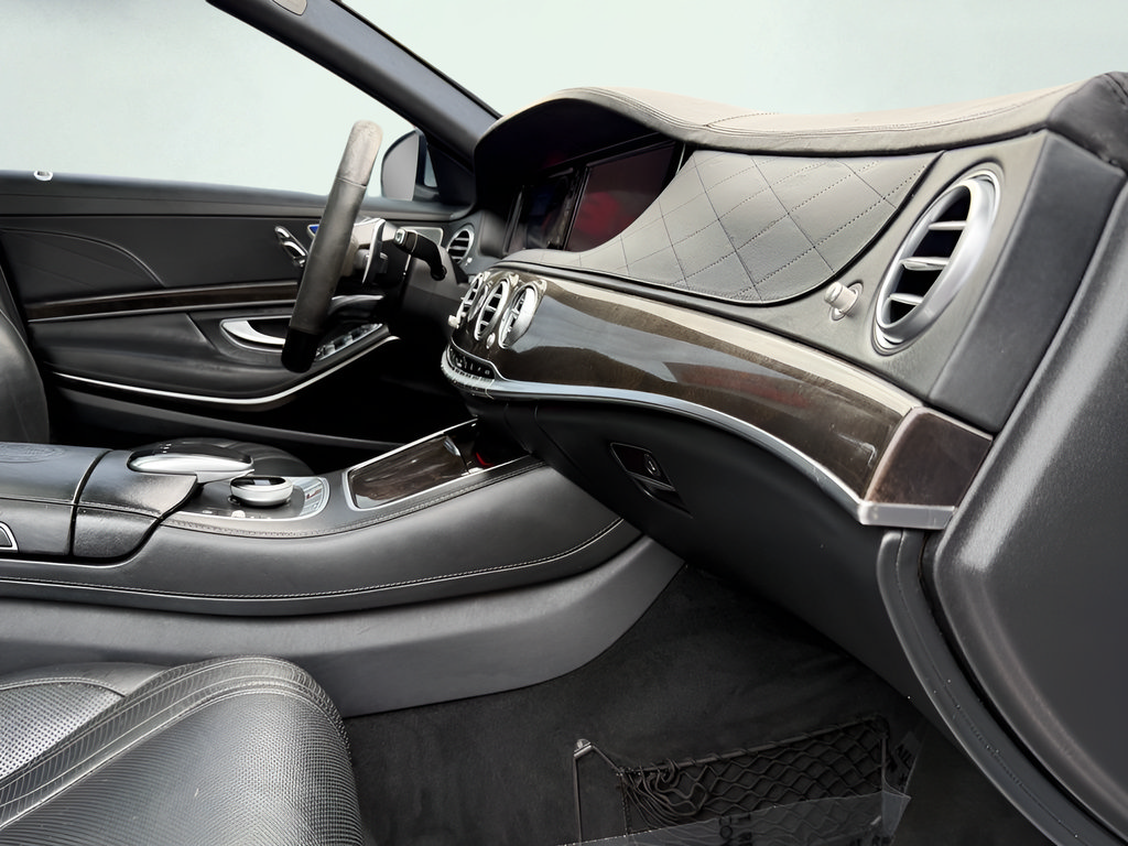 Used 2016 Mercedes-Benz S 63 AMG 4MATIC Sedan image 37
