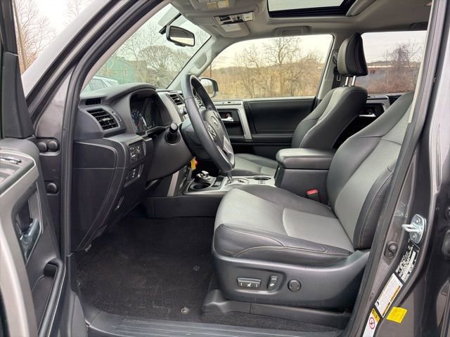 Used 2019 Toyota 4Runner SR5 Premium image 13