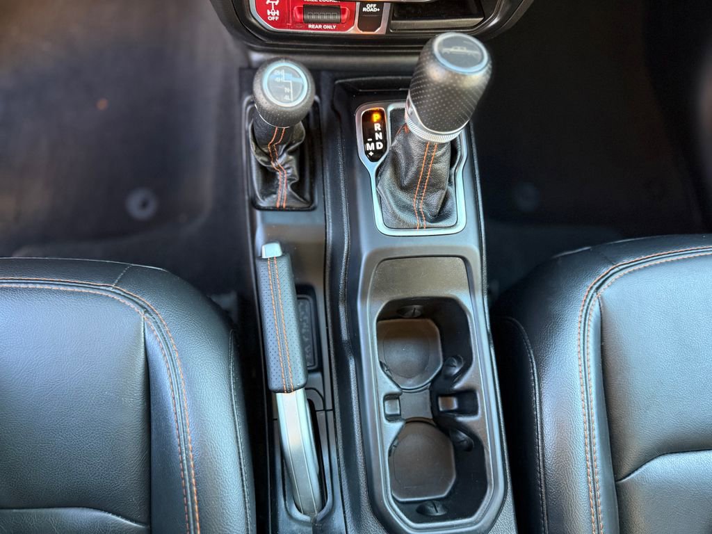 Used 2021 Jeep Gladiator Mojave w/ Cold Weather Group image 21