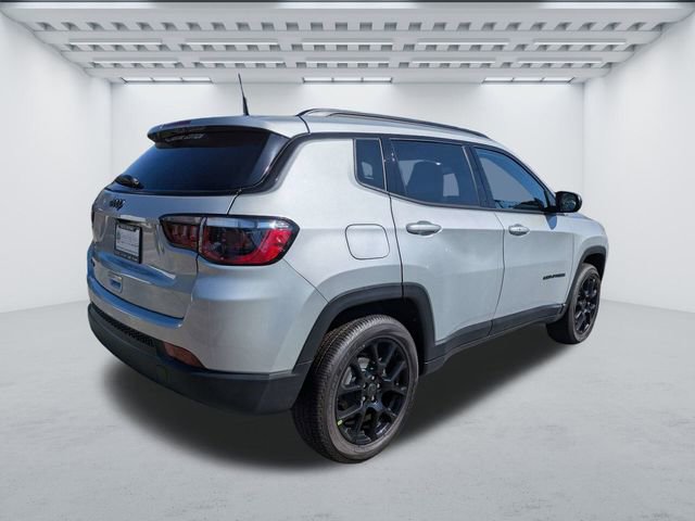 New 2026 Jeep Compass Latitude image 4