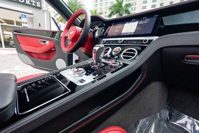 Used 2024 Bentley Continental GT V8 image 89