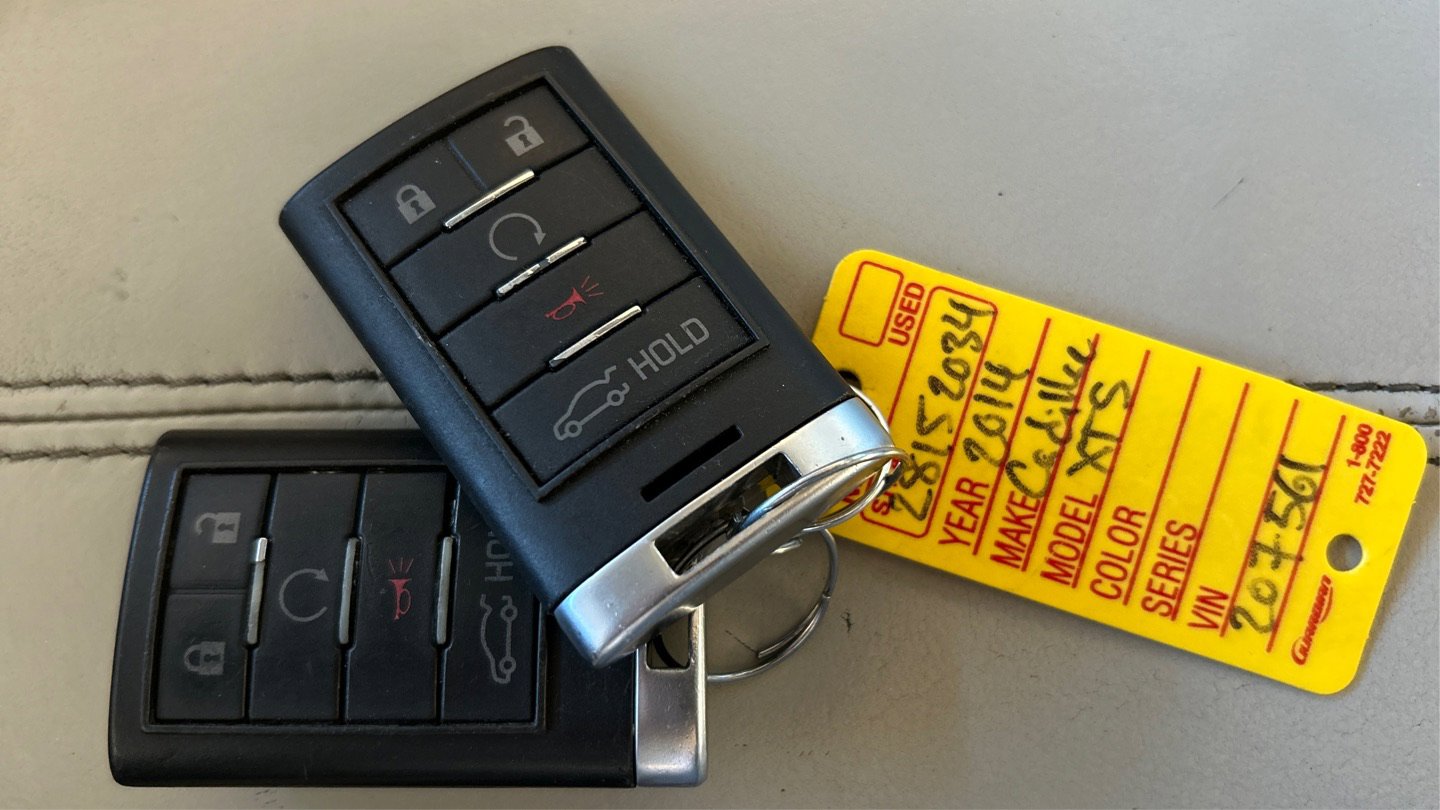 Used 2014 Cadillac XTS Platinum image 32