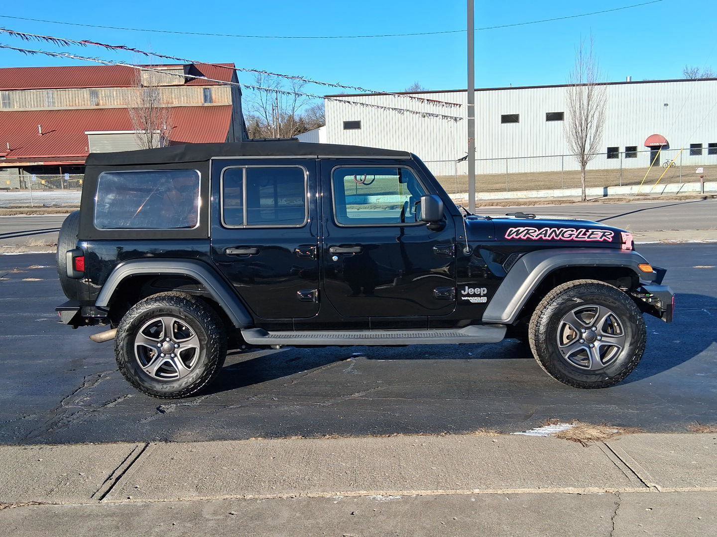 Used 2018 Jeep Wrangler Unlimited Sport S image 2