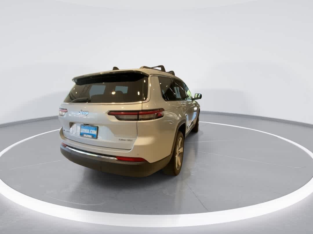 Used 2022 Jeep Grand Cherokee L Limited AWD/4WD image 8
