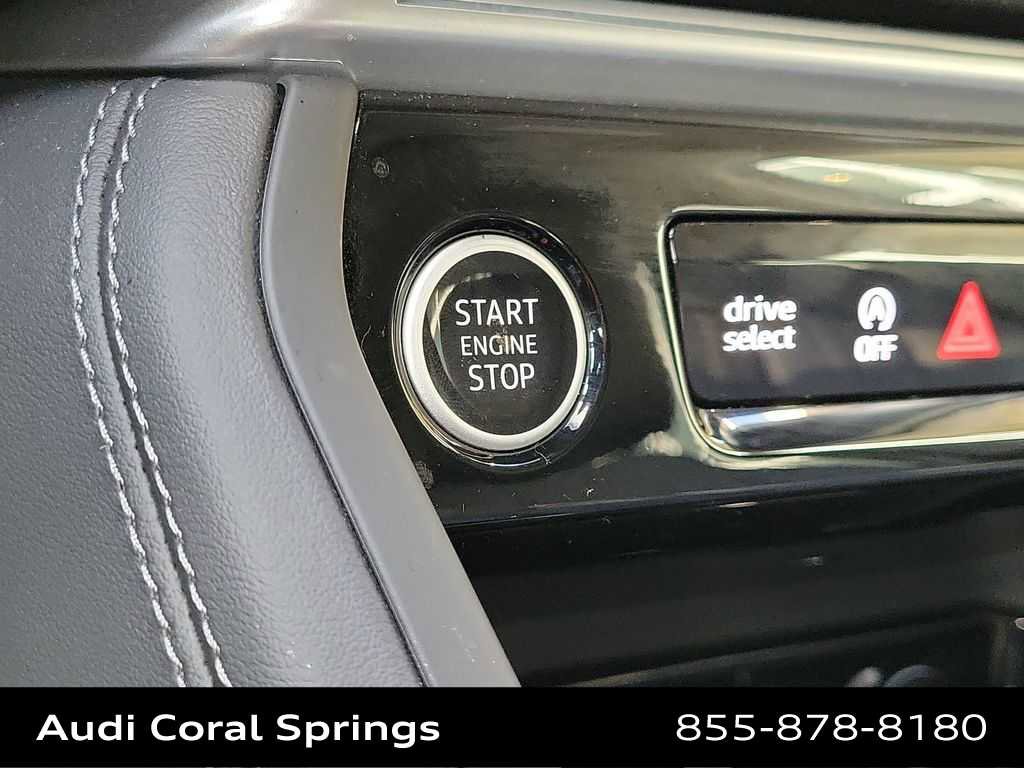 Certified 2025 Audi Q5 Premium w/ Convenience Package image 27