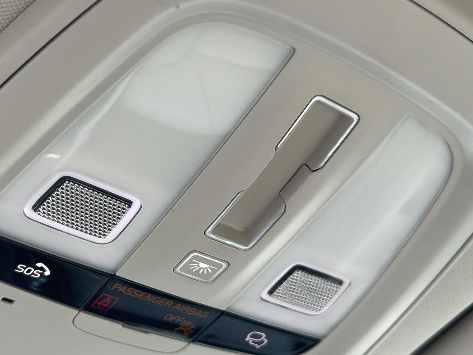 Certified 2023 Volvo XC60 B5 Plus w/ Climate Package image 30