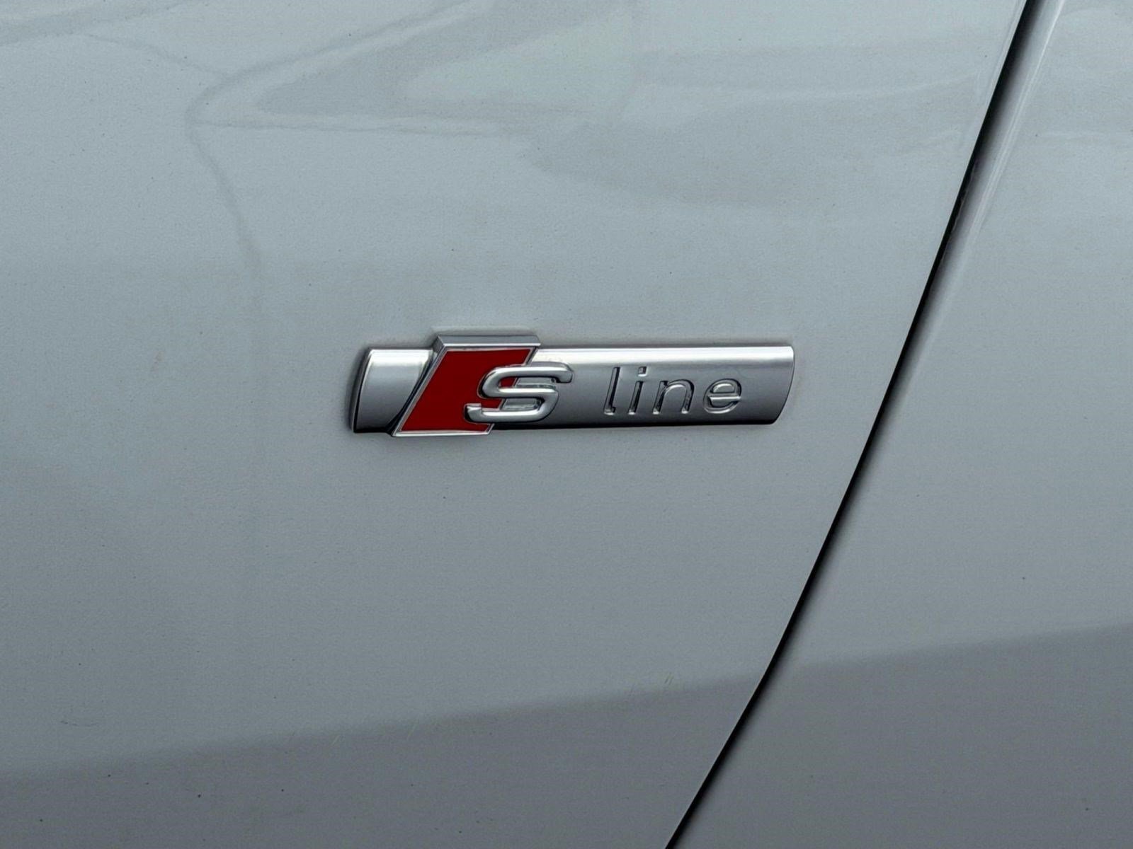 Used 2021 Audi Q8 Premium Plus w/ Premium Plus Package image 12