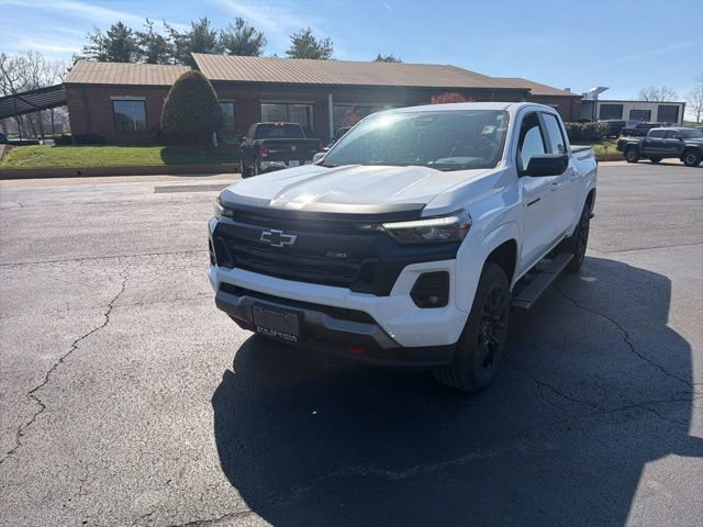 Used 2024 Chevrolet Colorado Z71 w/ LPO, Dark Essentials Package image 2