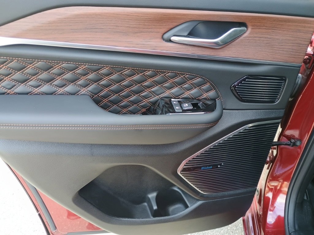 Used 2022 Jeep Grand Cherokee Summit w/ Advanced Protech Group IV image 15