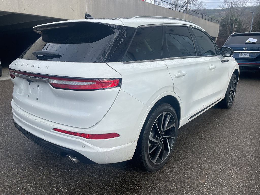 Used 2023 Lincoln Corsair Grand Touring w/ Equipment Group 301A image 3