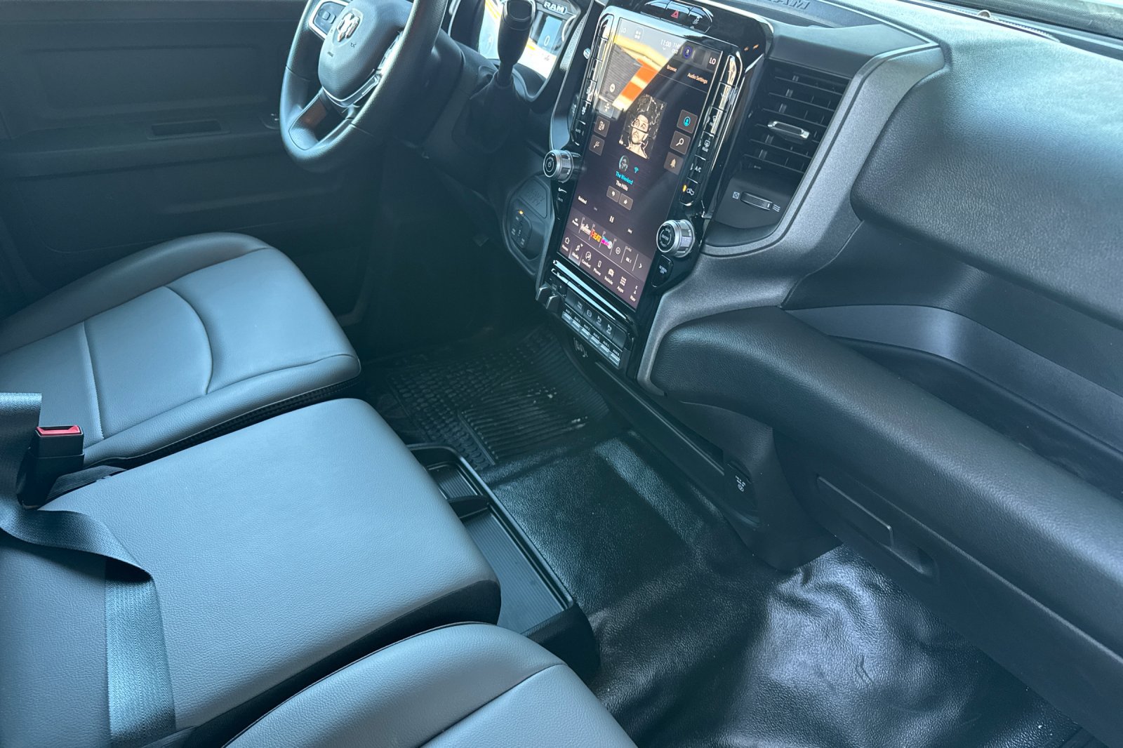 New 2027 RAM 3500 Tradesman AWD/4WD image 14
