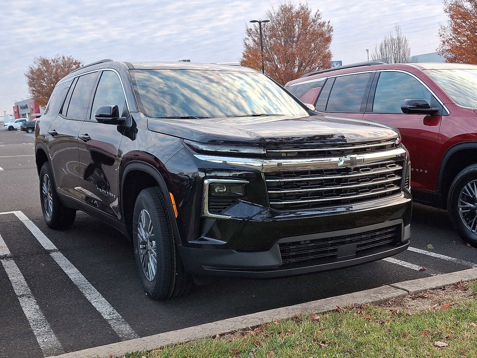 New 2026 Chevrolet Traverse LT w/ Driver Confidence Package image 1