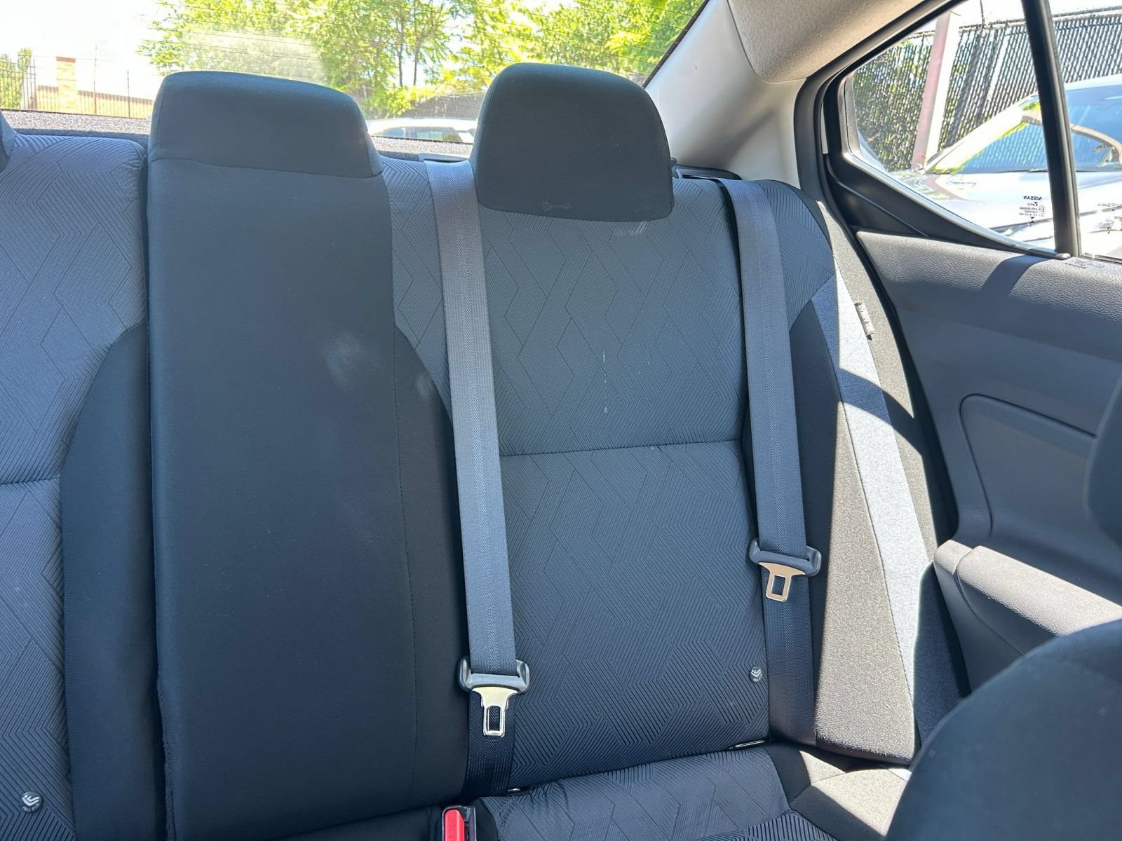 Used 2025 Nissan Versa SV FWD image 27