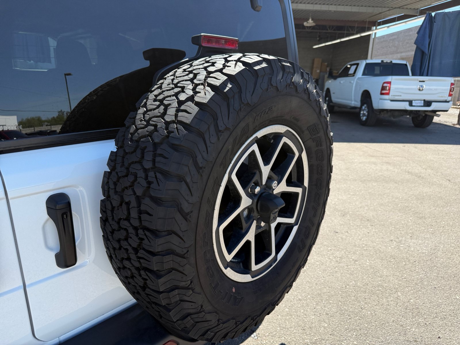Used 2026 Jeep Wrangler Unlimited Rubicon AWD/4WD image 31
