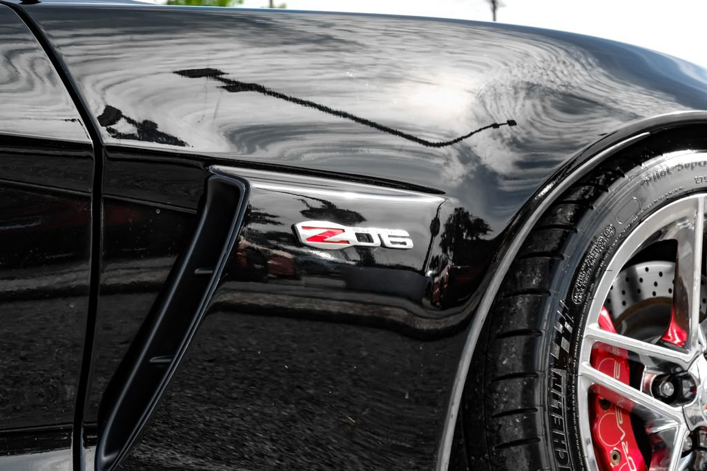 Used 2007 Chevrolet Corvette Z06 w/ Preferred Equipment Group image 46