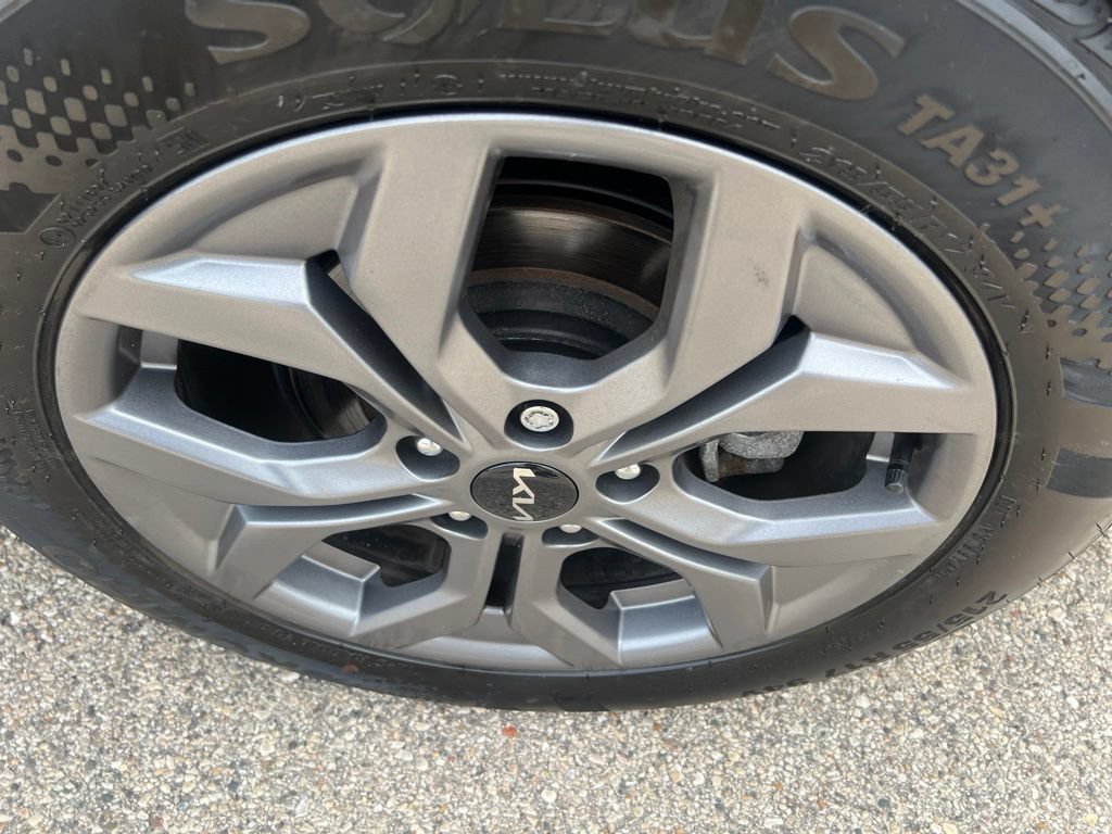 Certified 2024 Kia Seltos S AWD/4WD image 45
