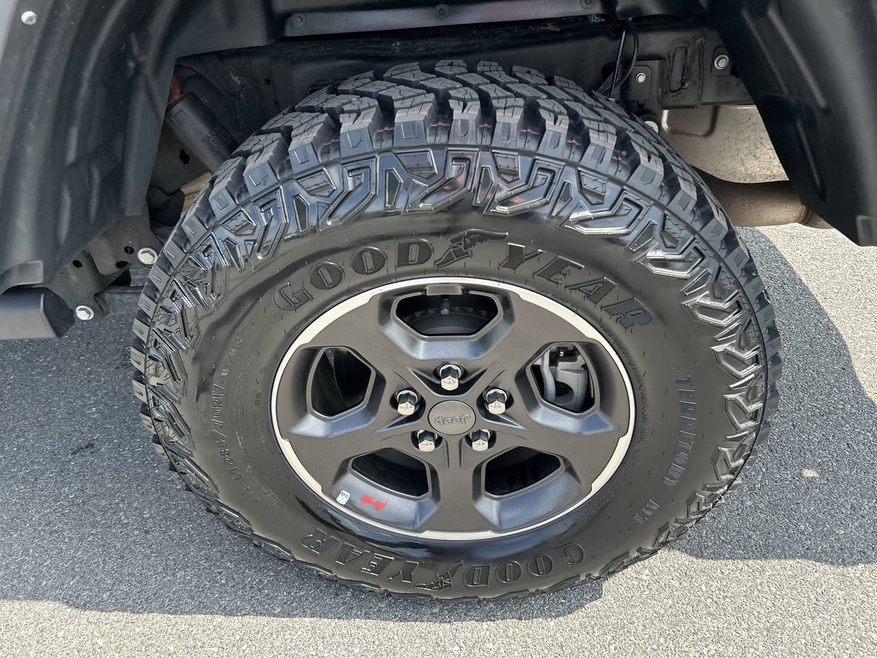 Used 2023 Jeep Gladiator Rubicon AWD/4WD image 10