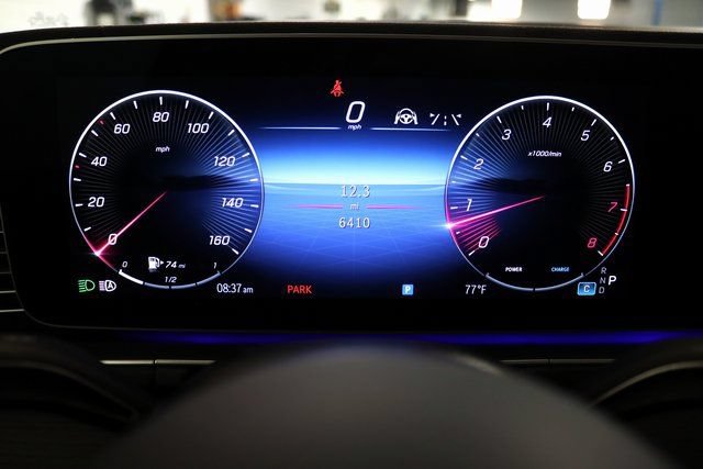 Used 2024 Mercedes-Benz GLS 580 4MATIC image 26
