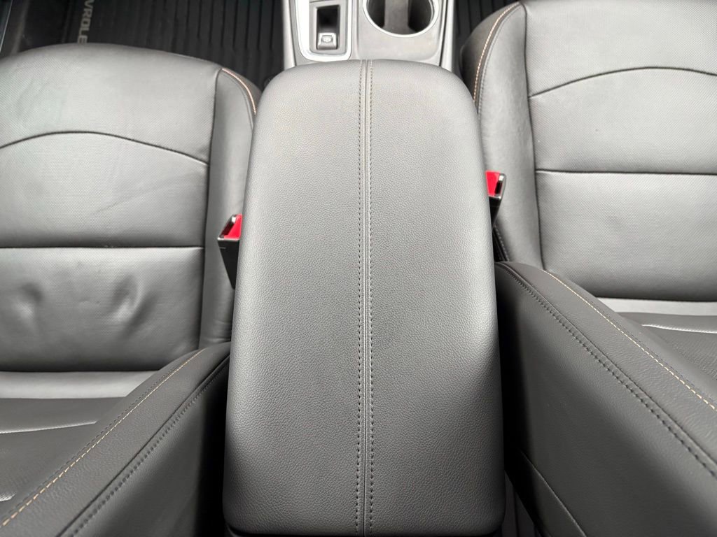 Used 2018 Chevrolet Equinox Premier image 16