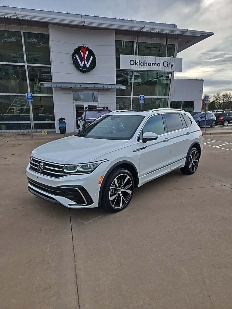 Used 2024 Volkswagen Tiguan SEL R-Line