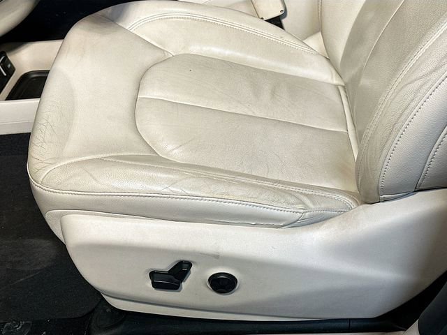 Used 2017 Chrysler Pacifica Touring-L image 19